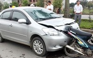 2 phụ nữ bị xe ôtô tông chết thảm trên đường đi nhận việc làm