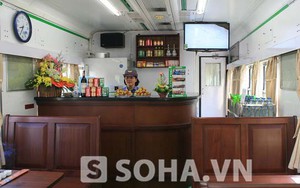 Toa quầy bar "4 xin và 4 luôn" trên tàu cao tốc Hà Nội - Lạng Sơn