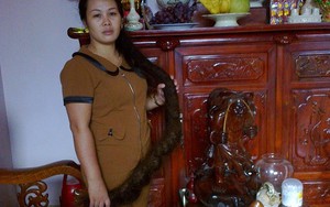 Có tiền tỉ "người phụ nữ tóc trăn" cũng không bán tóc của mình