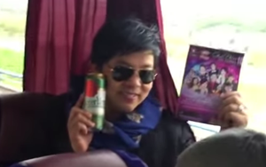 Quang Lê ngẫu hứng song ca Hoài Lâm ngay trên ô tô
