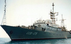 Tàu do thám Nga xuất hiện, Mỹ lập tức điều động máy bay