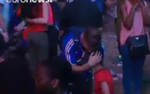 Cậu bé 12 tuổi tạo khoảnh khắc "chạm đến trái tim" ở trận CK Euro