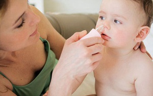 5 sai lầm khi trị sổ mũi cho trẻ bố mẹ nào cũng từng mắc
