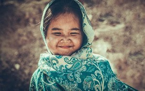 Chân dung cô bé 5 tuổi đóng phim cùng Hoài Linh