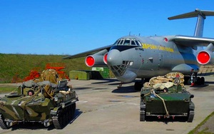 Ngạc nhiên trước khí tài quân sự đặc chủng của lính dù Ukraine