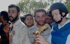 Khẩu súng vàng của ông Gaddafi đang ở đâu?