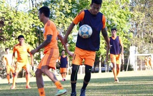 "Lee Nguyễn 2.0" lỡ hẹn với V.League 2016