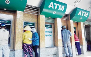 Cận Tết, hàng loạt ATM 'đổ bệnh'