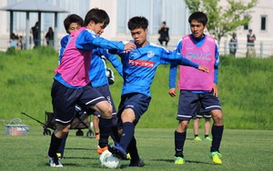 Mito Hollyhock 1-1 Giravanz Kitakyushu: Lần đầu của Công Phượng