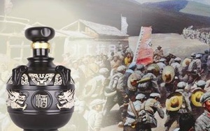 Hồng quân Trung Quốc dùng "quốc tửu" Mao Đài rửa chân?