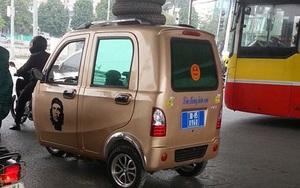 Xuất hiện “ô tô” 3 bánh biển xanh vi vu giữa Thủ đô