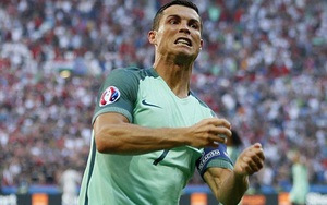 Ronaldo nói gì sau màn rượt đuổi tỉ số "điên rồ"?