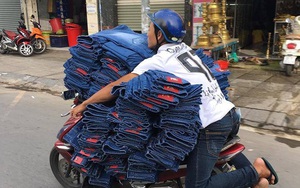 Đến siêu nhân cũng phải "chào thua" chàng trai trên phố Sài Gòn