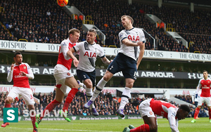 Arsenal kìm chân Tottenham, Leicester rộng đường vô địch