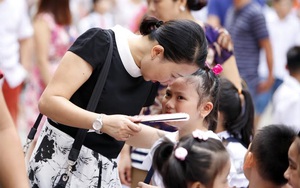 "Chờ tới nơi mới ăn thì con không kịp vào học, nên cũng đành”