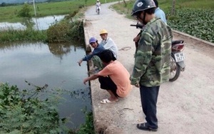 Ngã xuống cầu, hai mẹ con thương vong