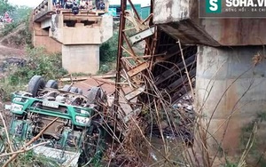 Sập cầu bất ngờ, ô tô tải và 1 nữ sinh rơi xuống sông