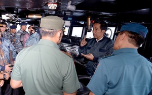 Lời nhắn TT Indonesia viết cho thủy thủ tàu chiến khi tới Natuna
