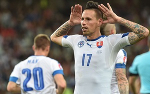 Nga 1-2 Slovakia: Gấu dù khỏe, chẳng địch nổi "dị nhân"