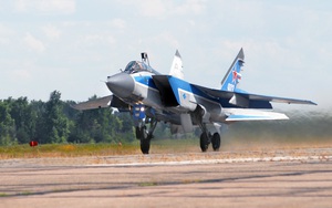 Tiêm kích đánh chặn MiG-31BM xác lập thêm kỷ lục mới
