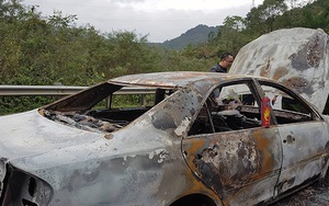 Toyota Camry cháy trơ khung khi xuống đèo Gió
