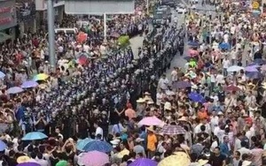 10.000 người biểu tình tại tỉnh Quảng Đông, Trung Quốc