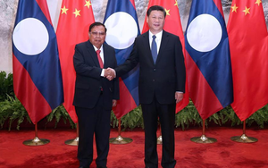 Chủ tịch nước Lào muốn tăng cường hợp tác quân sự với Trung Quốc