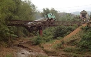 Cái kết cho tài xế liều lĩnh điều khiển xe quá tải qua cầu