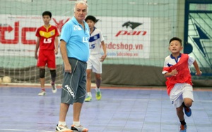 Zego “mài ngọc” cho futsal Việt