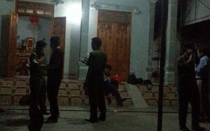 Bố kéo cả gia đình sang nhà hàng xóm chửi nhau, con bị đâm chết