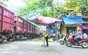 10 năm làm “barie sống” của thiếu phụ giàu ân tình