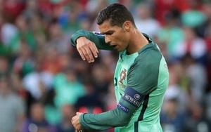 "Hả, Ronaldo có ra sân hôm nay ư?"