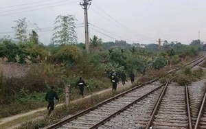 Cảnh sát đi tàu hỏa bí mật ập tới bắt sới bạc "khủng"
