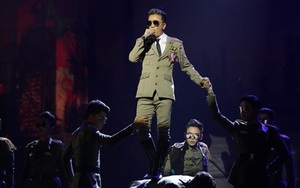 Siêu show 12 tỷ và chuyện Mr Đàm giẫm chân lên lưng bạn diễn