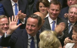 Trước khi từ chức, Thủ tướng Cameron kêu gọi Anh ở gần EU