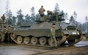 Khám phá sức mạnh "Sát thủ xe tăng" Raketenjagdpanzer 4 Jaguar 2