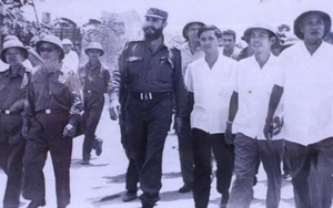 Ngày ấy, Chủ tịch Fidel bật khóc bên bờ Bến Hải