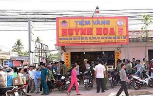 Đã bắt giữ nhóm thanh niên dùng búa cướp tiệm vàng