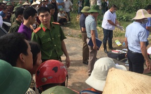 Thi thể người đàn ông trọc đầu nằm úp dưới mương nước