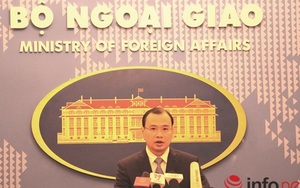 Bộ Ngoại giao lên tiếng về vai trò của ông Bob Kerrey tại ĐH Fulbright VN