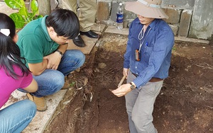 Phát hiện nền đất lạ ở khu vực khảo cổ tìm mộ Quang Trung