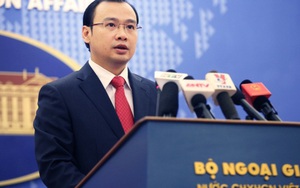Trao công hàm phản đối tàu hải cảnh TQ đâm chìm tàu cá Việt Nam