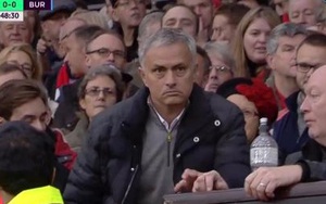 Mourinho sắp phải trả giá cực đắt vì hành vi “bật” trọng tài