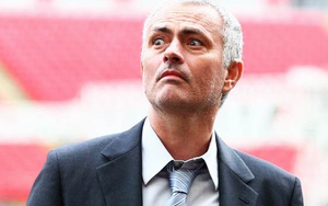 Mourinho bất ngờ "ve vãn" cựu thần Man United