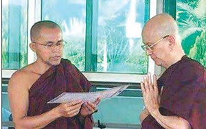 Cựu tổng thống Myanmar xuống tóc đi tu