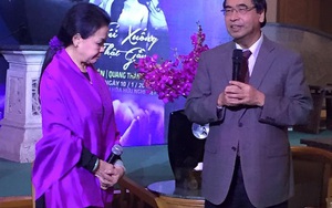 Khánh Ly: Dùng điện thoại vỡ màn hình, ngủ trên phản cứng