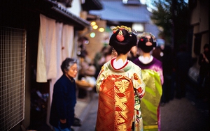 Những Geisha chuyên nghiệp làm gì trong một ngày?