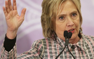 Bị Trump chỉ trích, Clinton bất ngờ dùng "từ khóa" nhạy cảm