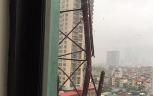 Hà Nội: Cột thu phát sóng đổ, 1 người chết