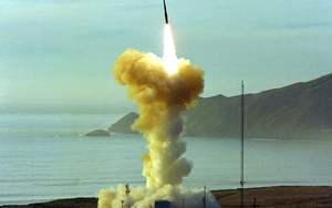 Tên lửa Mỹ có khả năng tấn công cực mạnh, nhằm thẳng vào Nga-Trung